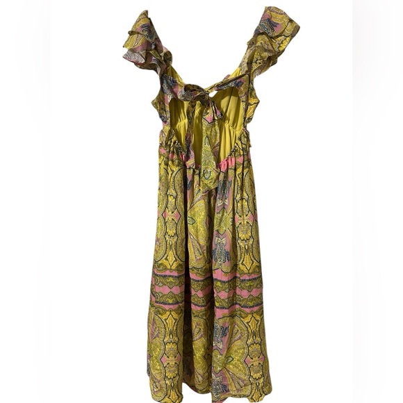 A Loves A  V Neck Flutter Sleeve Open Back Paisely Green Size Medium - Picture 3 of 5